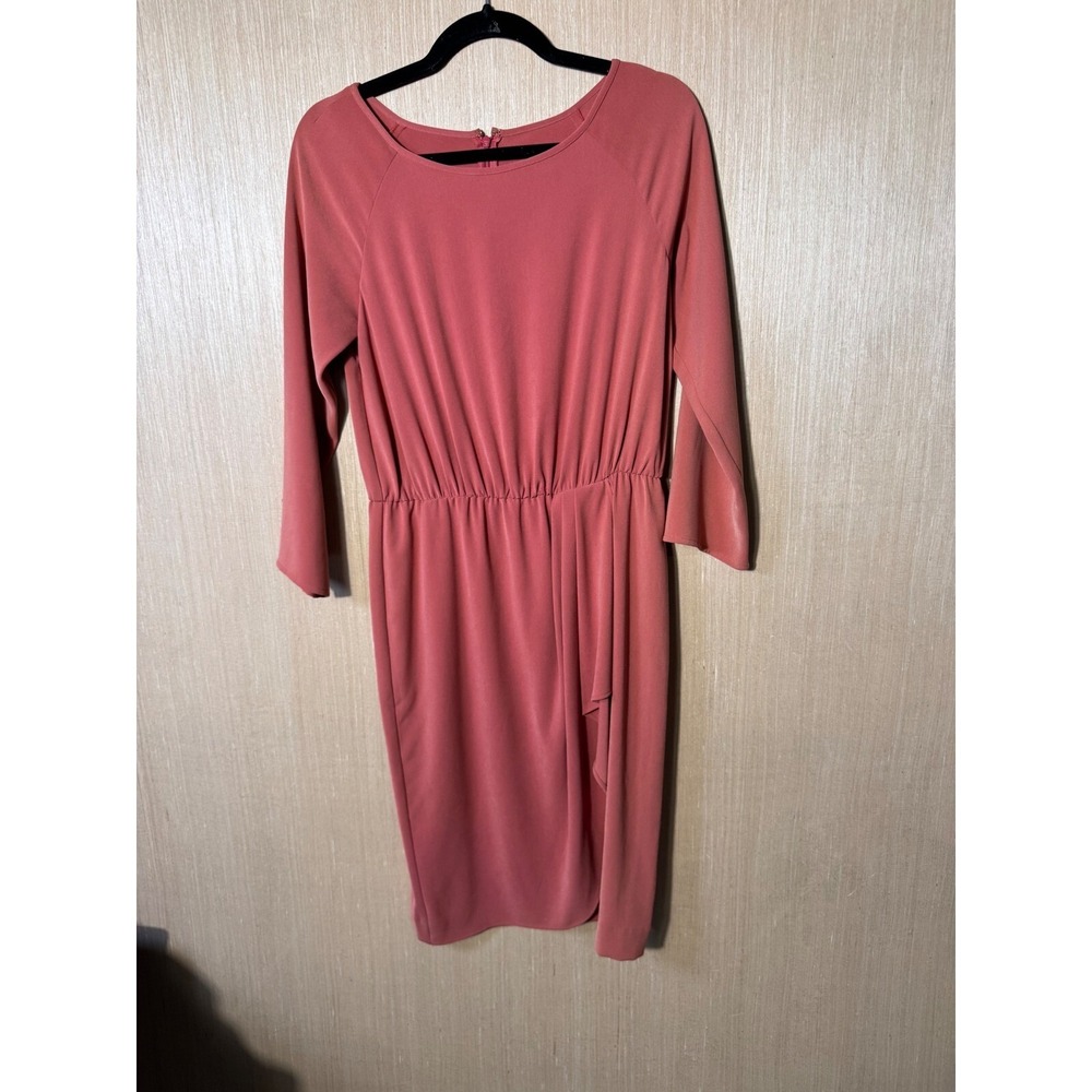 St. John Size 4 Vintage Salmon Pink Dress 3/4 Sleeve Knit Sheath Career Cocktail